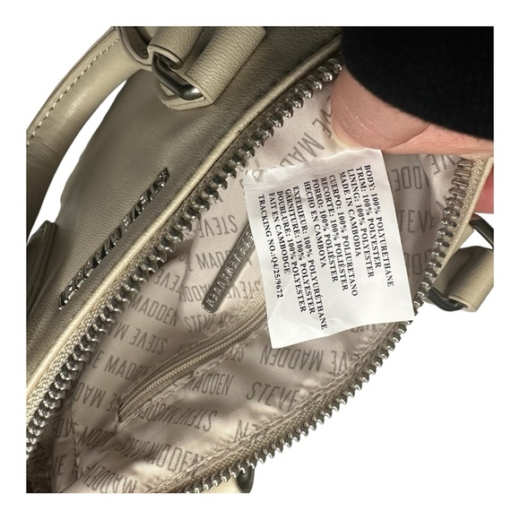 NWT Steve Madden Furry Off-White/Cream “Oatmilk Bfable Crossbody” Micro Bag - Picture 8 of 10